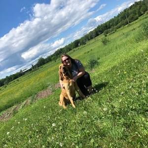 Meet your Posher, Ashley